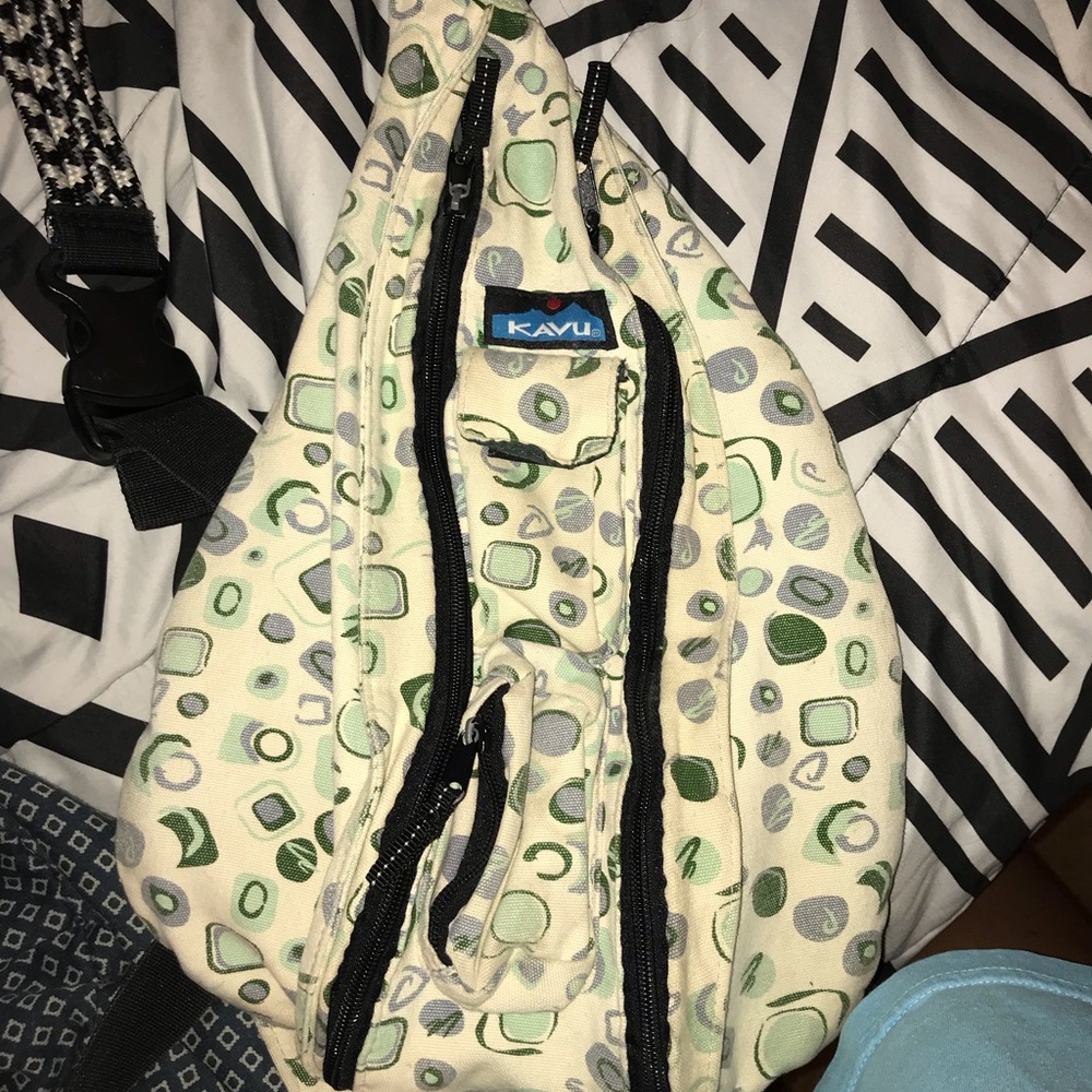 Kavu purse
